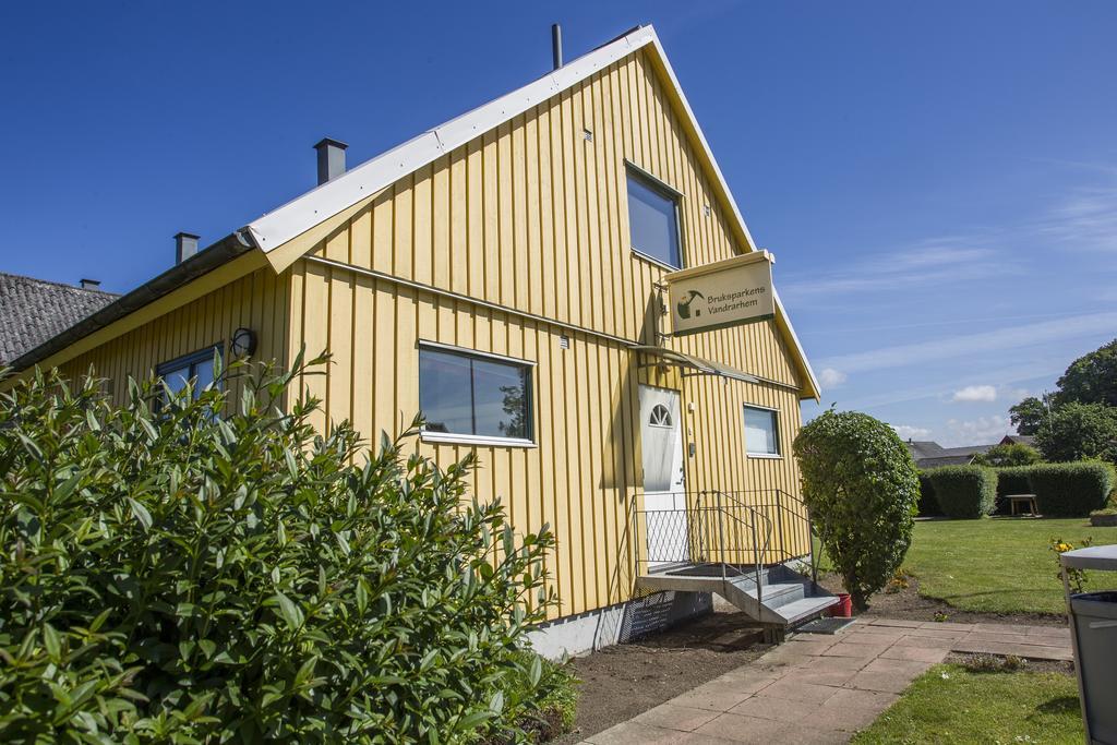Bruksparkens Hostel Vellinge Exterior foto
